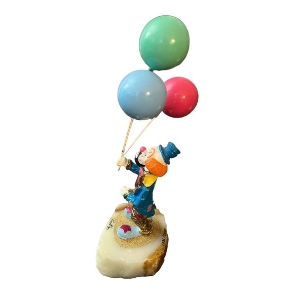 Ron Lee Clown Holding Balloons - Picture 6 of 8